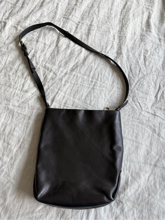 Madewell Handbags - Madewell Black Leather Crossbody Bag